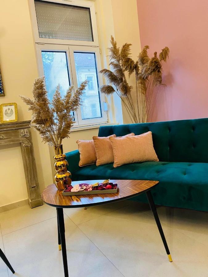 Delux Home City Center - Сегед Екстериор снимка