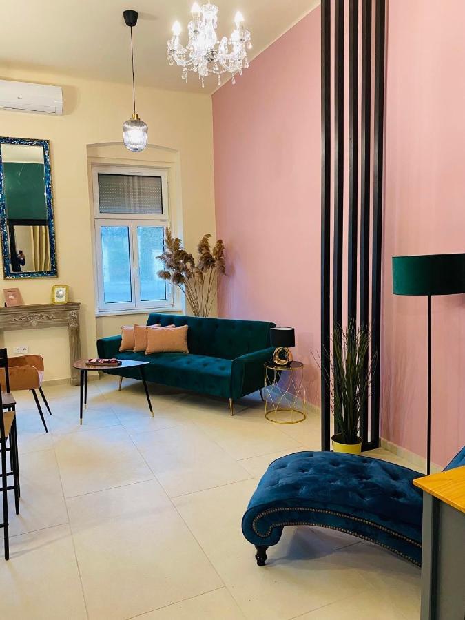Delux Home City Center - Сегед Екстериор снимка