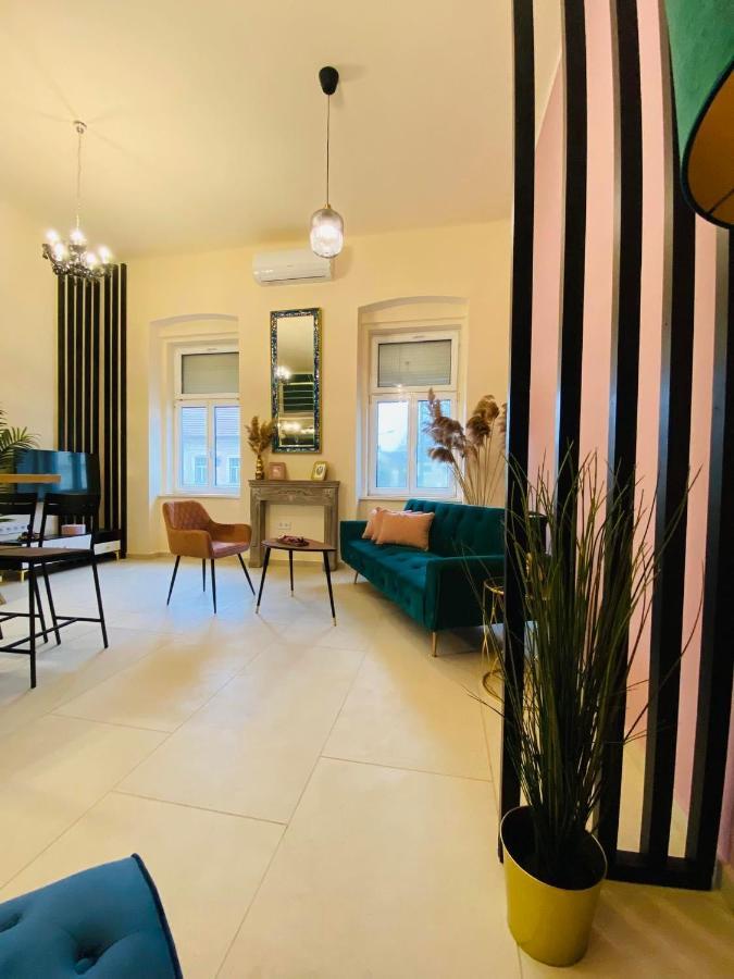Delux Home City Center - Сегед Екстериор снимка